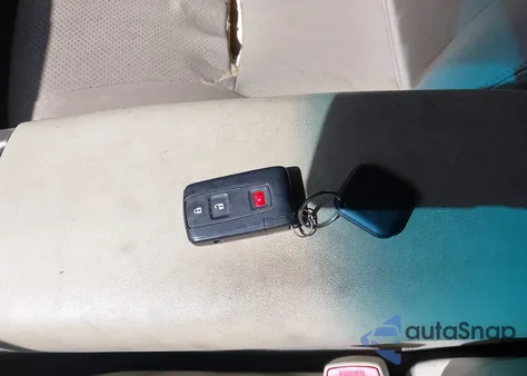 2008 Toyota Prius из США, поврежденный, VIN JTDKB20U487815368